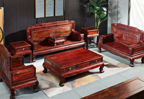 如何挑选实木家具？